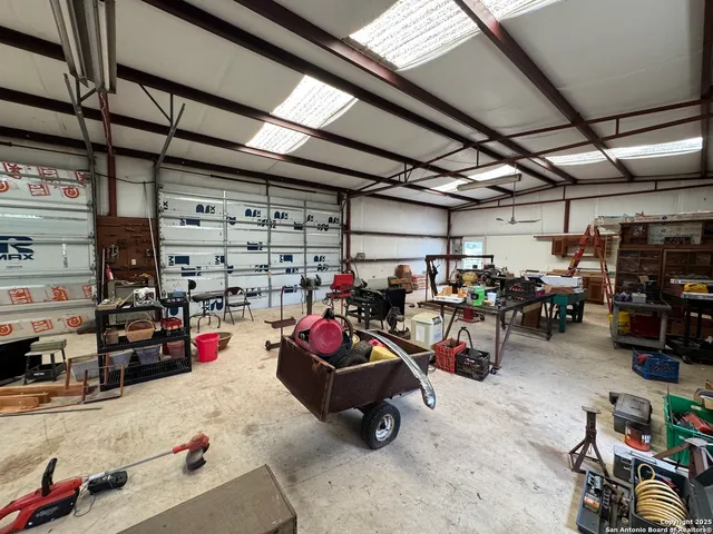 $330,000 | 904 Eagle Creek Drive, Floresville, TX 78114