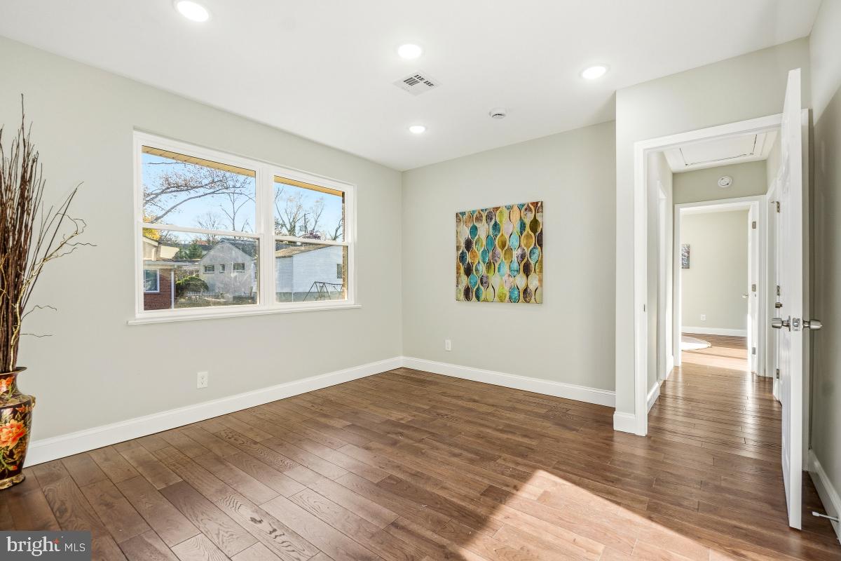 1202 Burton Street Silver Spring, MD 20910 - Photo 11 of 30
