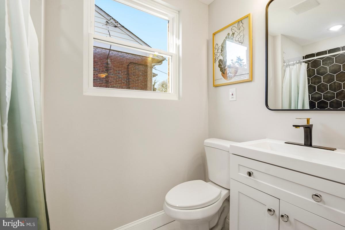 1202 Burton Street Silver Spring, MD 20910 - Photo 17 of 30