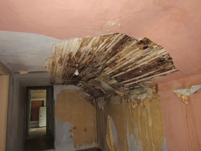 $299,900 | W1037 Highway 96, Kaukauna, WI 54130