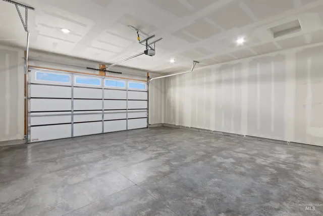 $374,900 | 803 Waveland Avenue, Filer, ID 83328