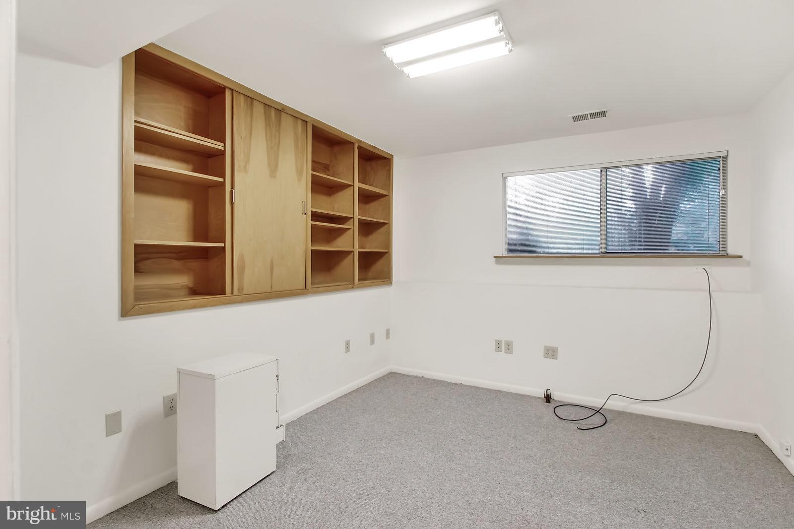 14934 Wellwood Road Silver Spring, MD 20905 - Photo 11 of 26 Bedroom/Den
