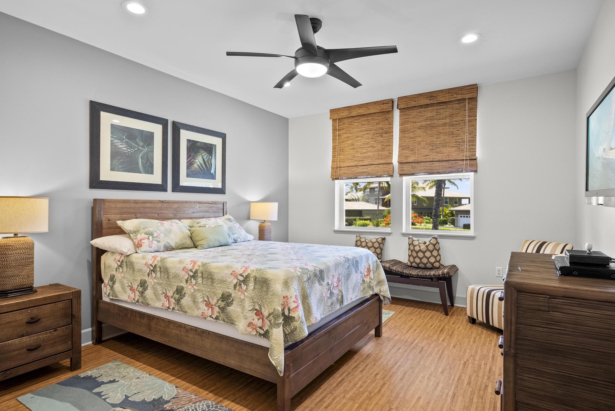 69-1033 Nawahine Place, Unit 18D Waikoloa, HI 96738 - Photo 11 of 25 a bedroom with a bed and a window