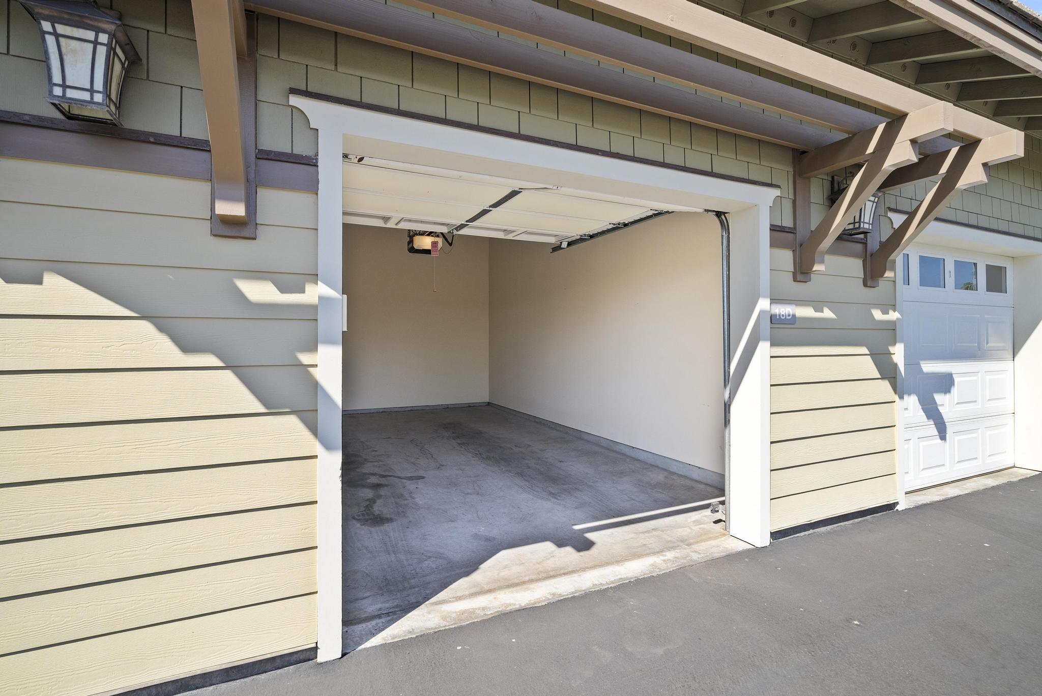 69-1033 Nawahine Place, Unit 18D Waikoloa, HI 96738 - Photo 19 of 25 a view of entryway