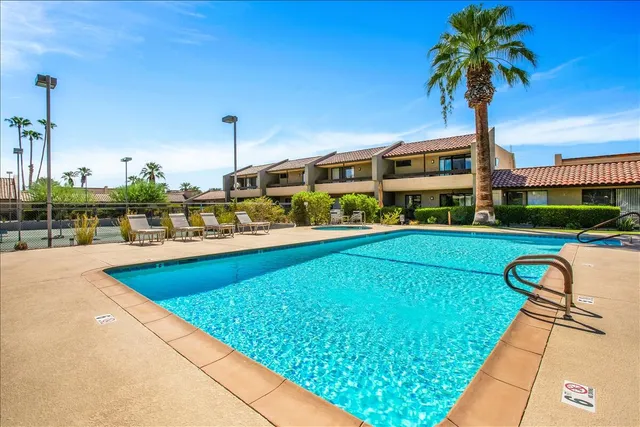 $899,000 | 355 North Avenida Caballeros, Unit 16, Palm Springs, CA 92262