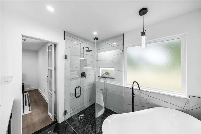 a close view of sink