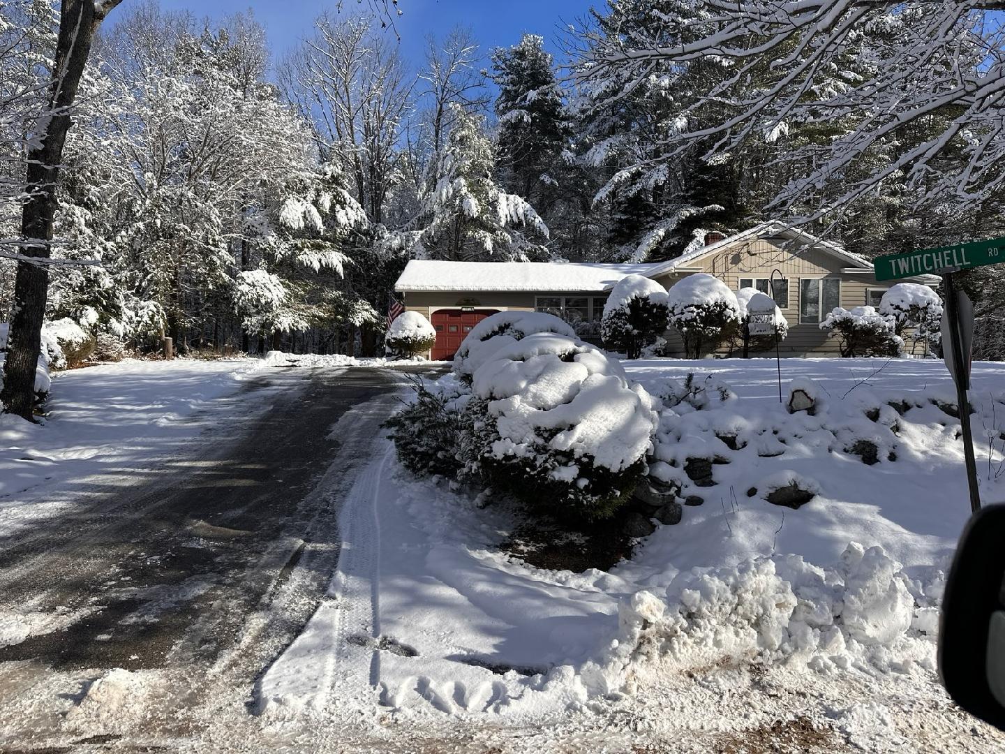 325 Paris Hill Road Paris, ME 04281 - Photo 2 of 13 IMG_20231206_163442