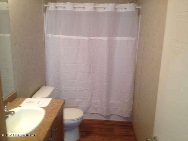 4470 Rabbit Flat Road Caneyville, KY 42721 - Photo 7 of 18 Hall bath