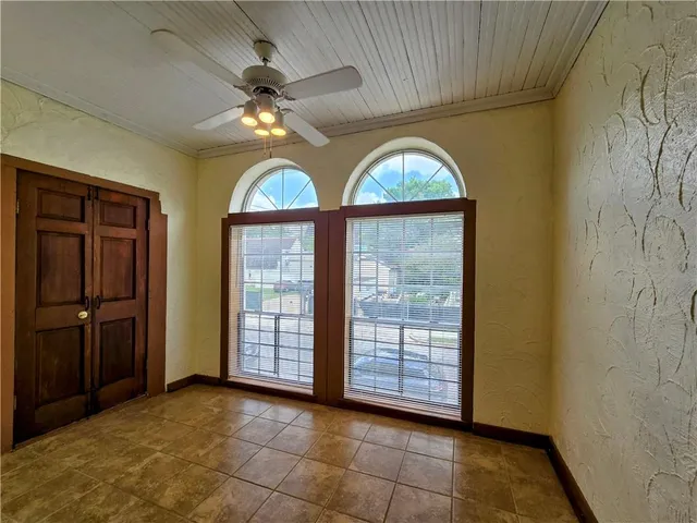$1,660 | 2919 Carondelet Street, Unit A, New Orleans, LA 70115