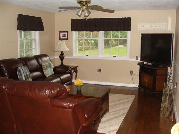 33 Stonehill Road Chelmsford, MA 01863 - Photo 9 of 30
