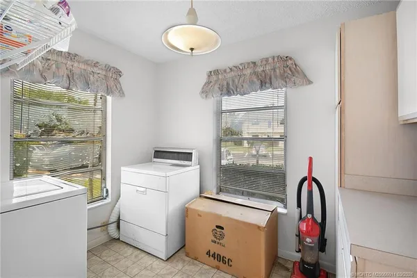 $1,700 | 1900 South Kanner Highway, Unit 108, Stuart, FL 34994