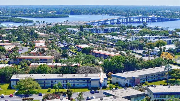 $1,700 | 1900 South Kanner Highway, Unit 108, Stuart, FL 34994