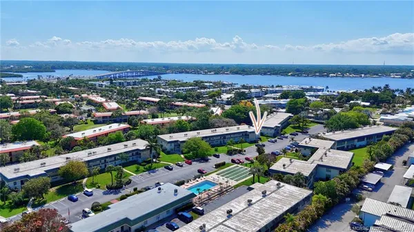 $1,700 | 1900 South Kanner Highway, Unit 108, Stuart, FL 34994
