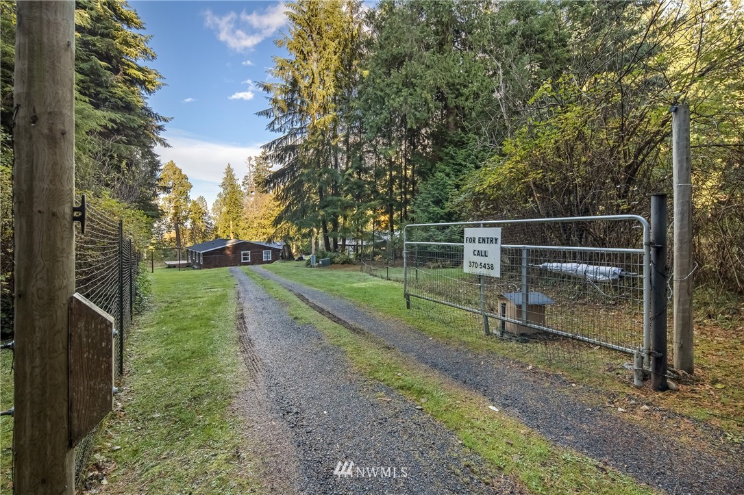 679 Limestone Point Road Friday Harbor, WA 98250 - Photo 3 of 33 Gallery Image 3