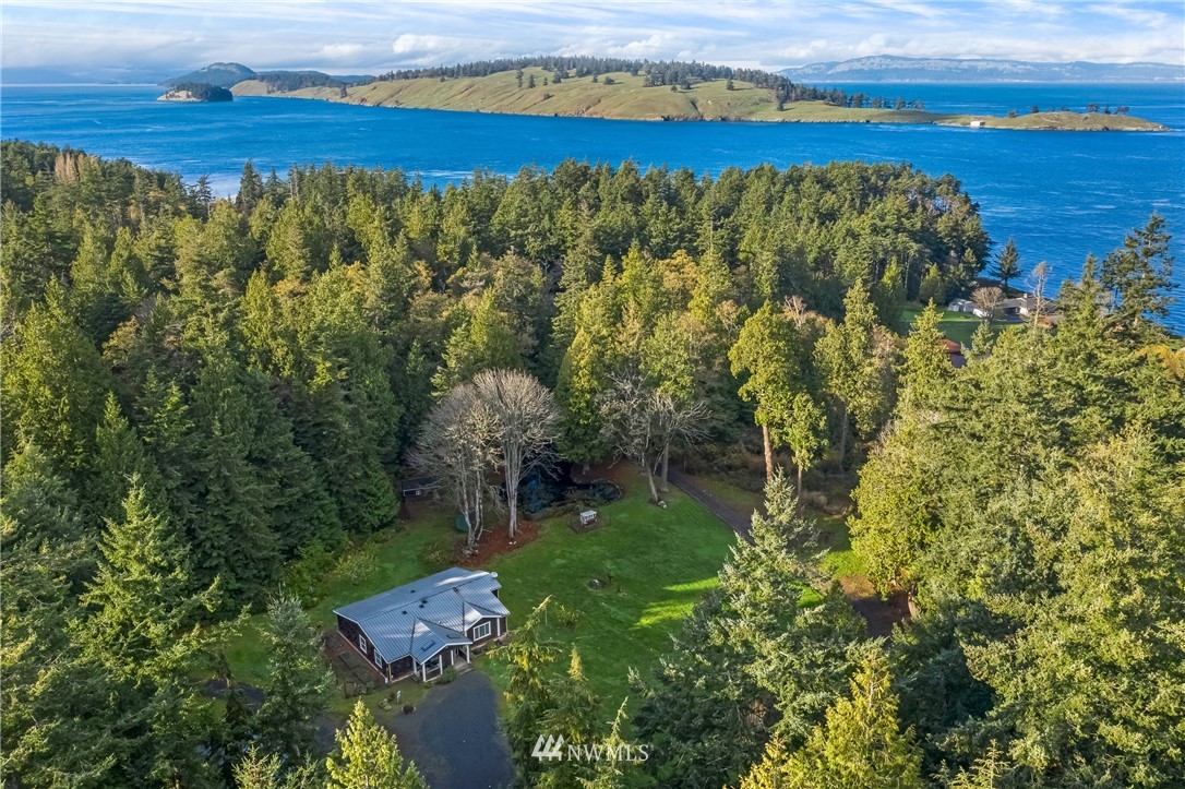 679 Limestone Point Road Friday Harbor, WA 98250 - Photo 31 of 33 Gallery Image 31