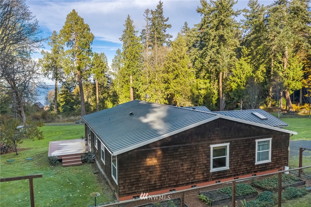 679 Limestone Point Road Friday Harbor, WA 98250 - Photo 6 of 33 Gallery Image 6
