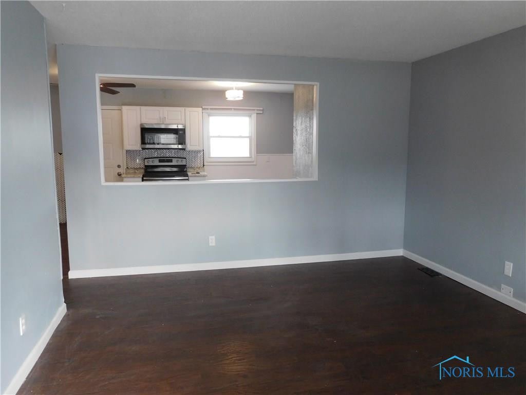 1806 Winchester Road Toledo, OH 43613 - Photo 3 of 19 Photo 3