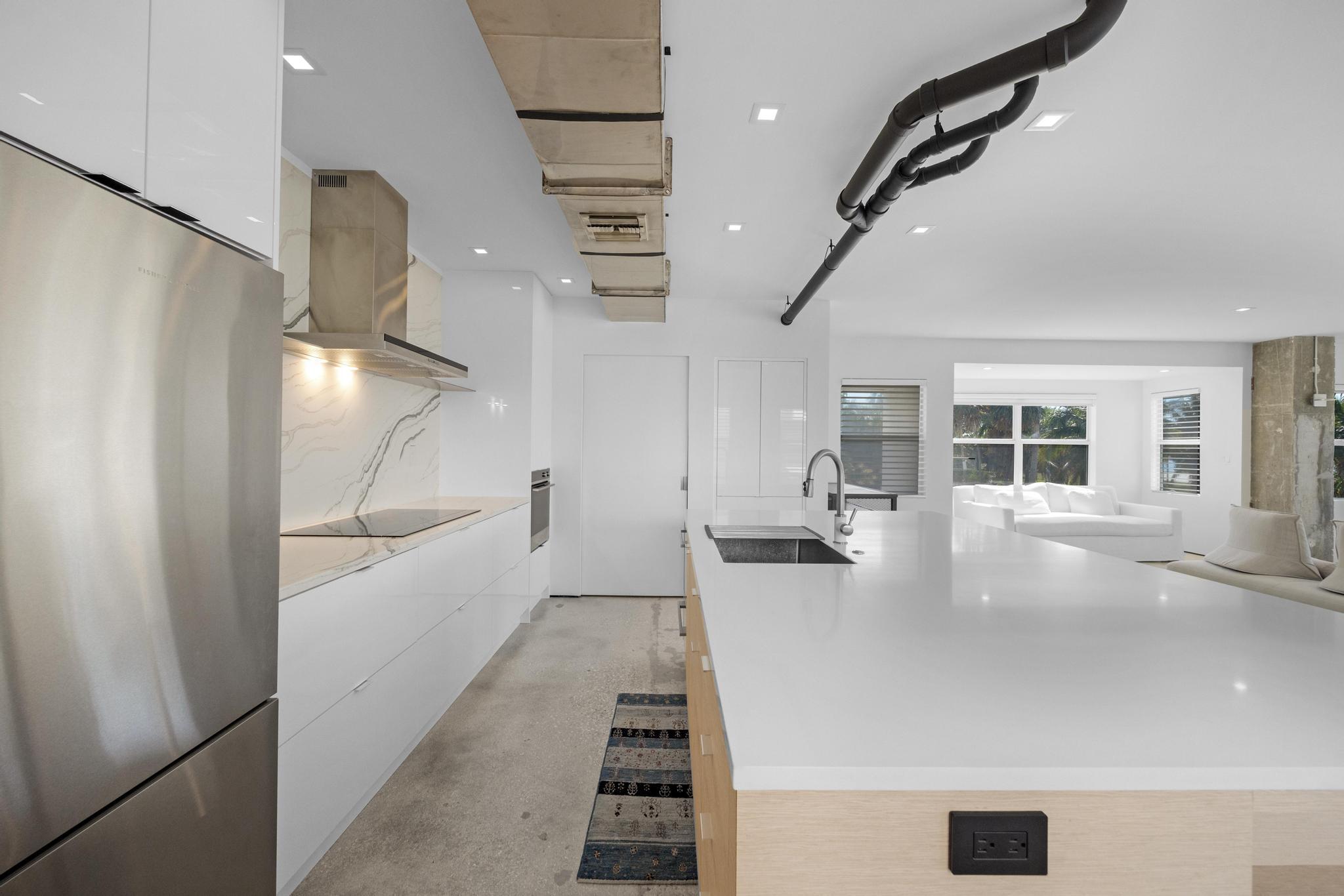 105 Front Street, Unit 122 Key West, FL 33040 - Photo 17 of 52 6V8A9945