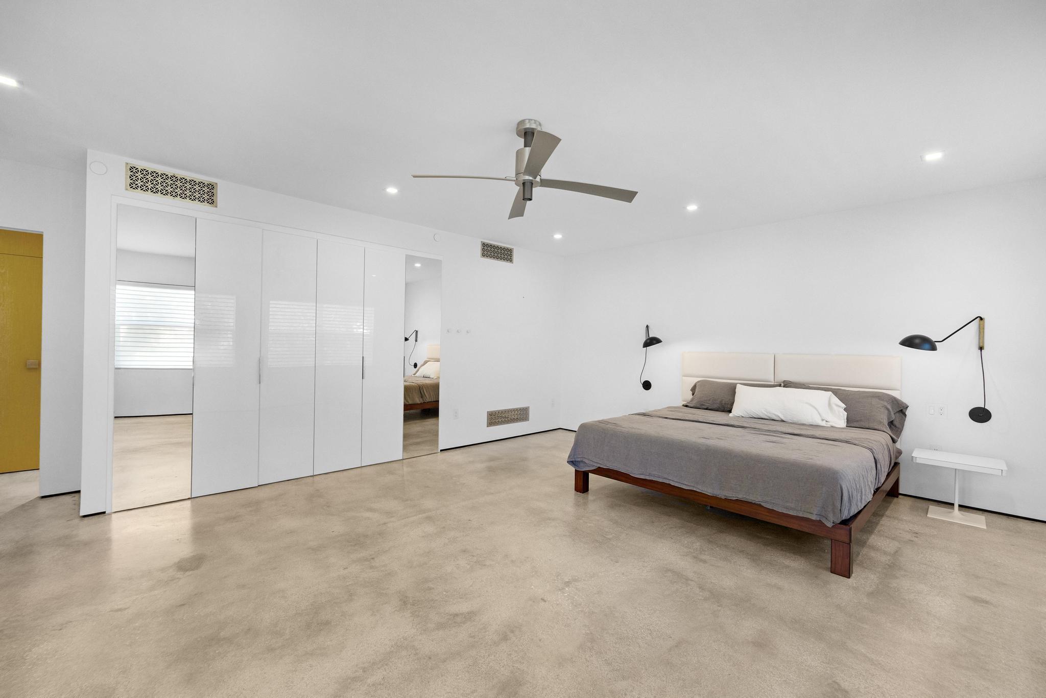 105 Front Street, Unit 122 Key West, FL 33040 - Photo 26 of 52 a living room with furniture