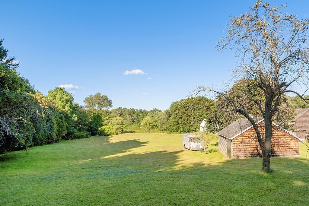 261 High Plain Road Andover, MA 01810 - Photo 8 of 40 Gallery Image 8