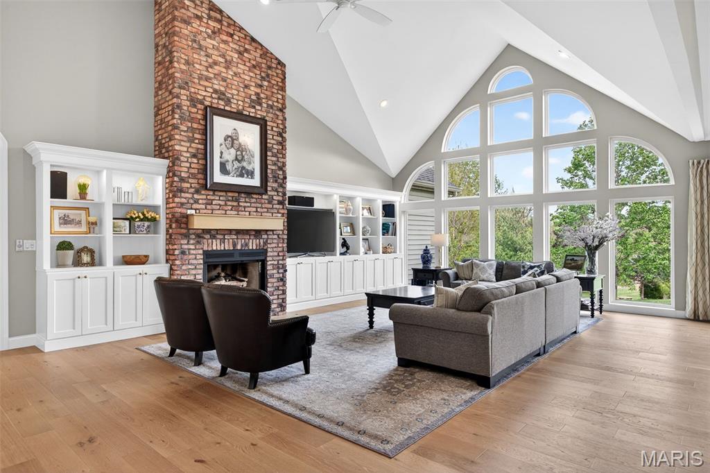 234 Cornwall Weldon Spring, MO 63304 - Photo 4 of 64