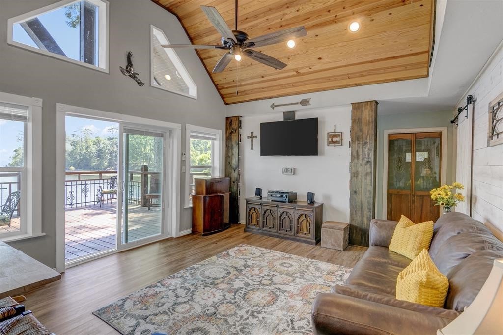 500 Two Coves Hemphill, TX 75948 - Photo 6 of 36 a living room with furniture and a flat screen tv