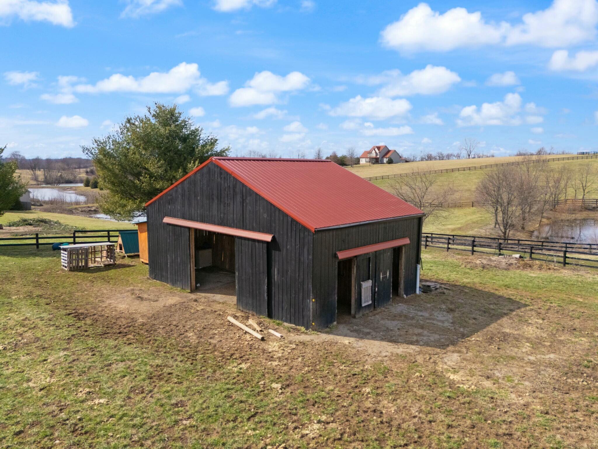 3714 Wades Mill Road Winchester, KY 40391 - Photo 65 of 79 Barn