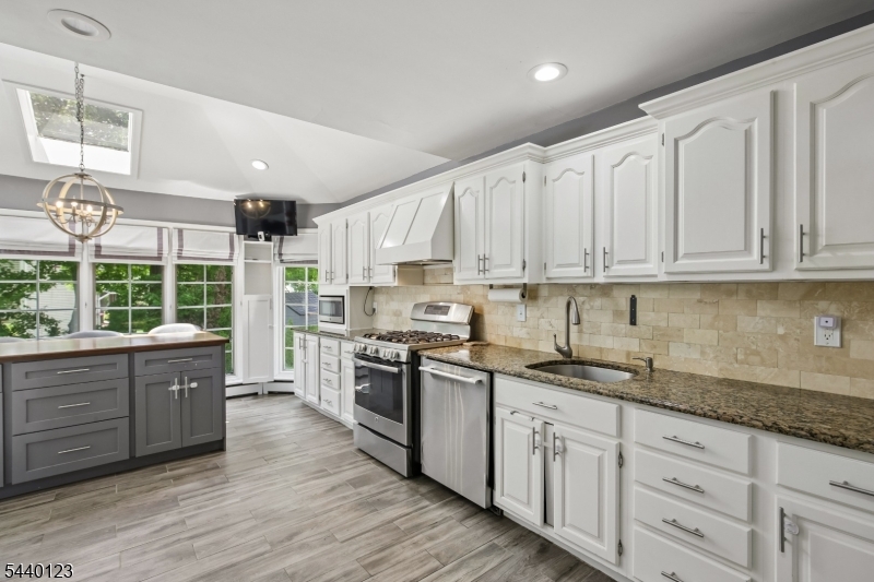 22 Woodhaven Road Parsippany, NJ 07054 - Photo 21 of 49