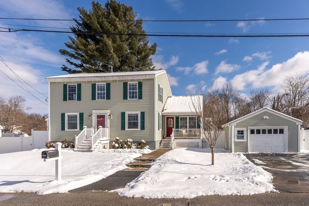 12 Rosedale Avenue North Andover, MA 01845 - Photo 1 of 28 Gallery Image 1