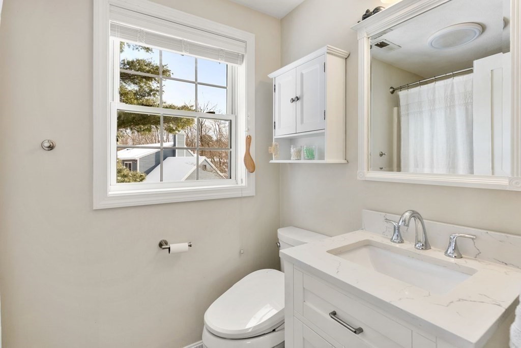 12 Rosedale Avenue North Andover, MA 01845 - Photo 18 of 28 Gallery Image 18