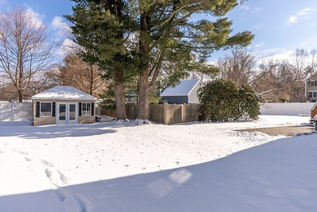 12 Rosedale Avenue North Andover, MA 01845 - Photo 27 of 28 Gallery Image 27