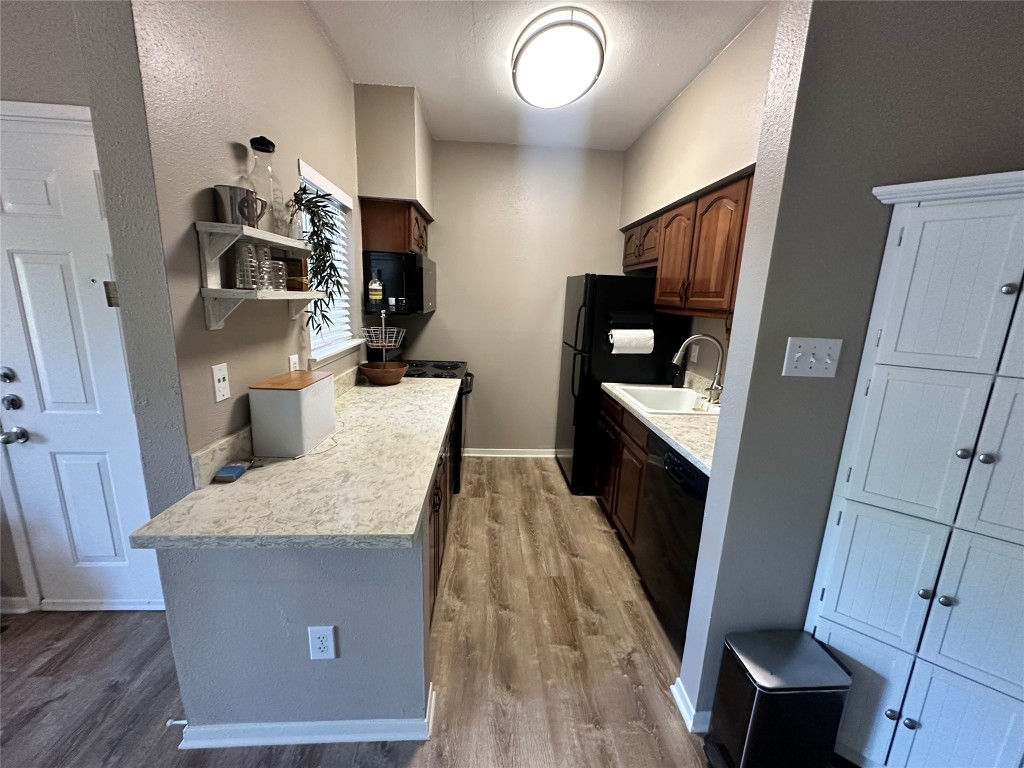 4041 Drake Street, Unit 117 Houston, TX 77005 - Photo 11 of 40