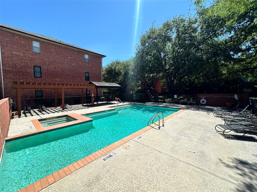 4041 Drake Street, Unit 117 Houston, TX 77005 - Photo 31 of 40