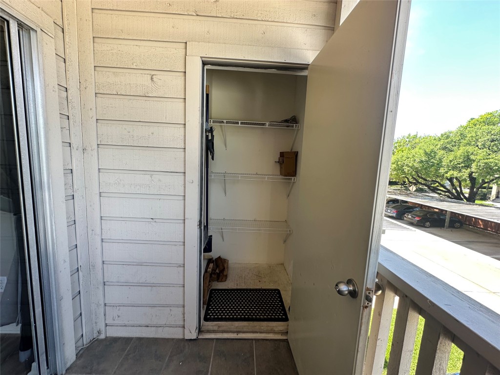 4041 Drake Street, Unit 117 Houston, TX 77005 - Photo 9 of 40