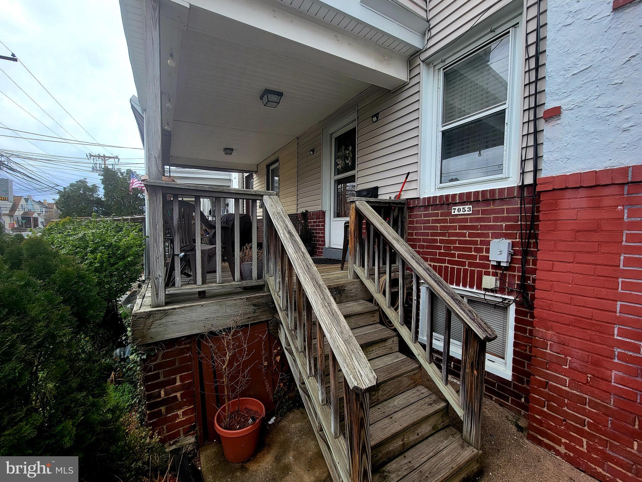 7053 Radbourne Road Upper Darby, PA 19082 - Photo 3 of 16