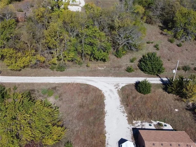 $12,900 | 41-45 Illinois Drive, Linn Valley, KS 66040