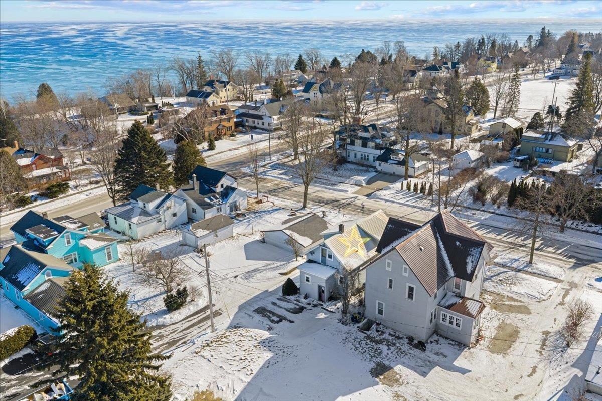 313 Center Street Kewaunee, WI 54216 - Photo 22 of 25