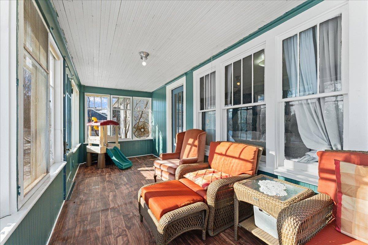 313 Center Street Kewaunee, WI 54216 - Photo 5 of 25