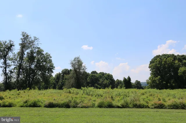 $2,250 | 1705 Mountainview Drive, Wayne, PA 19087