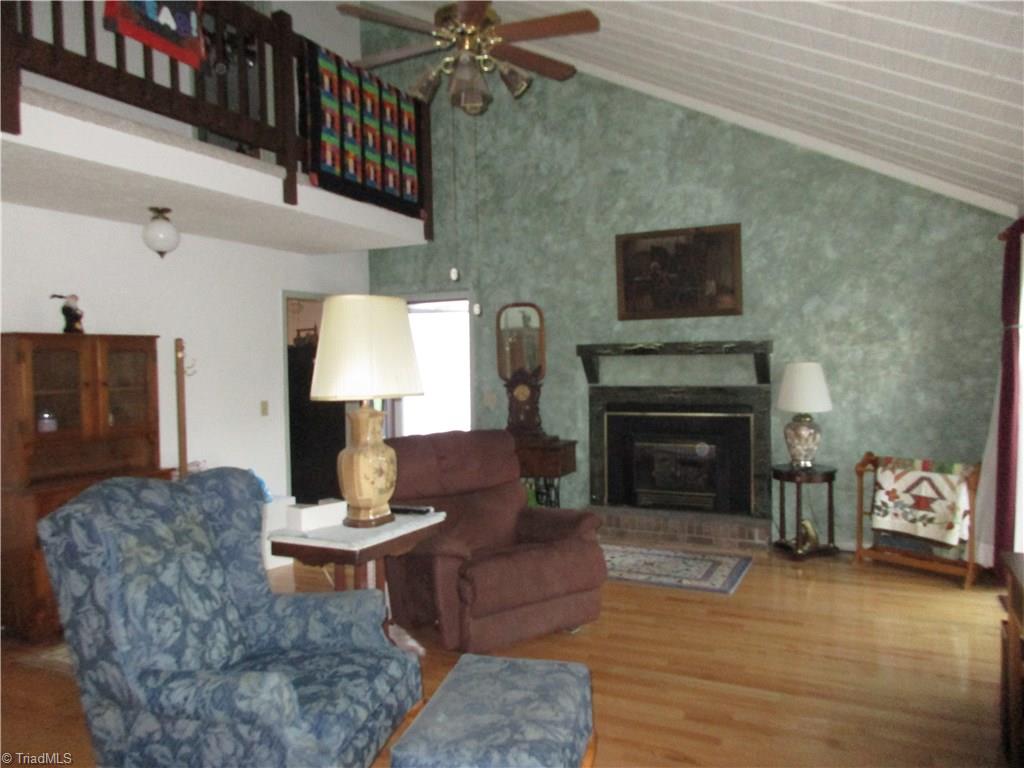 192 Pine Ridge Trail Pinnacle, NC 27043 - Photo 3 of 30