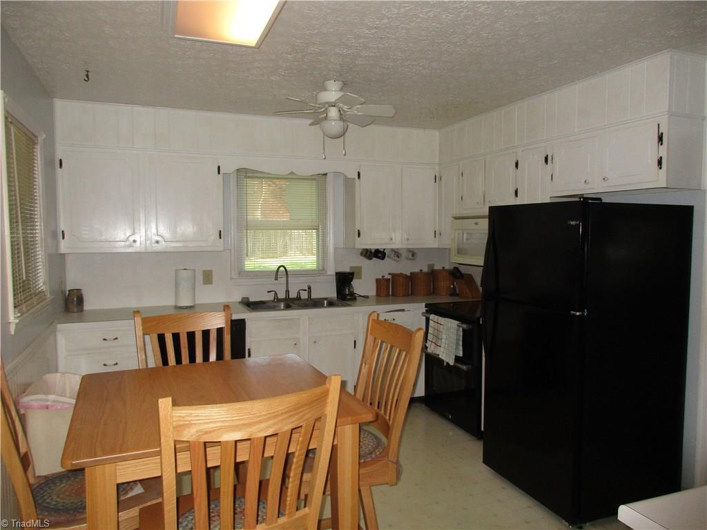 192 Pine Ridge Trail Pinnacle, NC 27043 - Photo 10 of 30