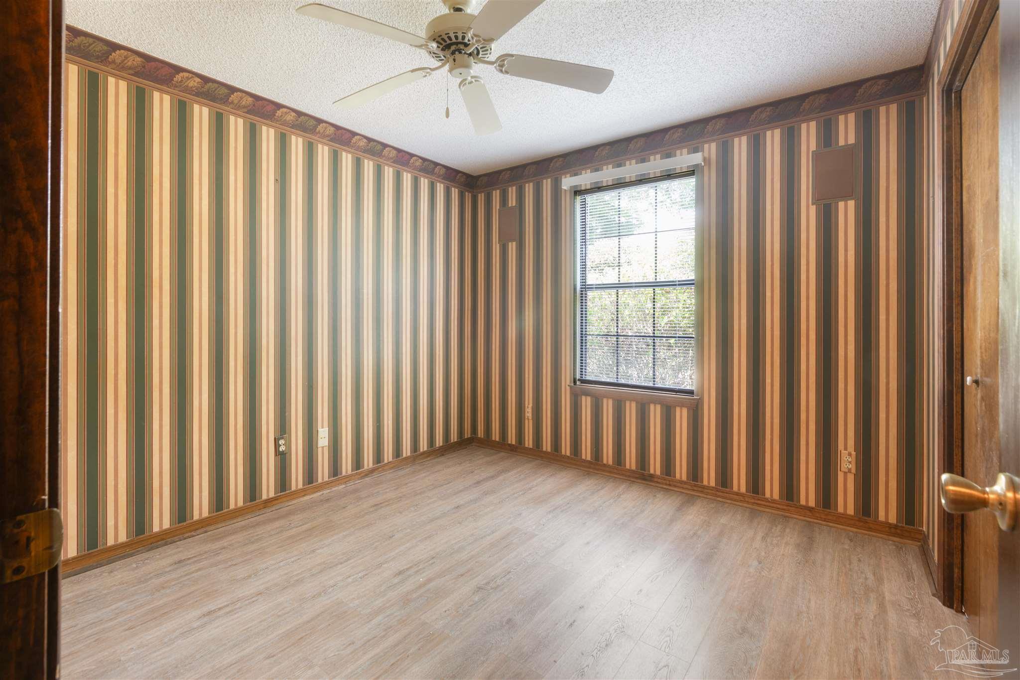 847 Ridge View Lane Pensacola, FL 32514 - Photo 12 of 28 Gallery Image 12