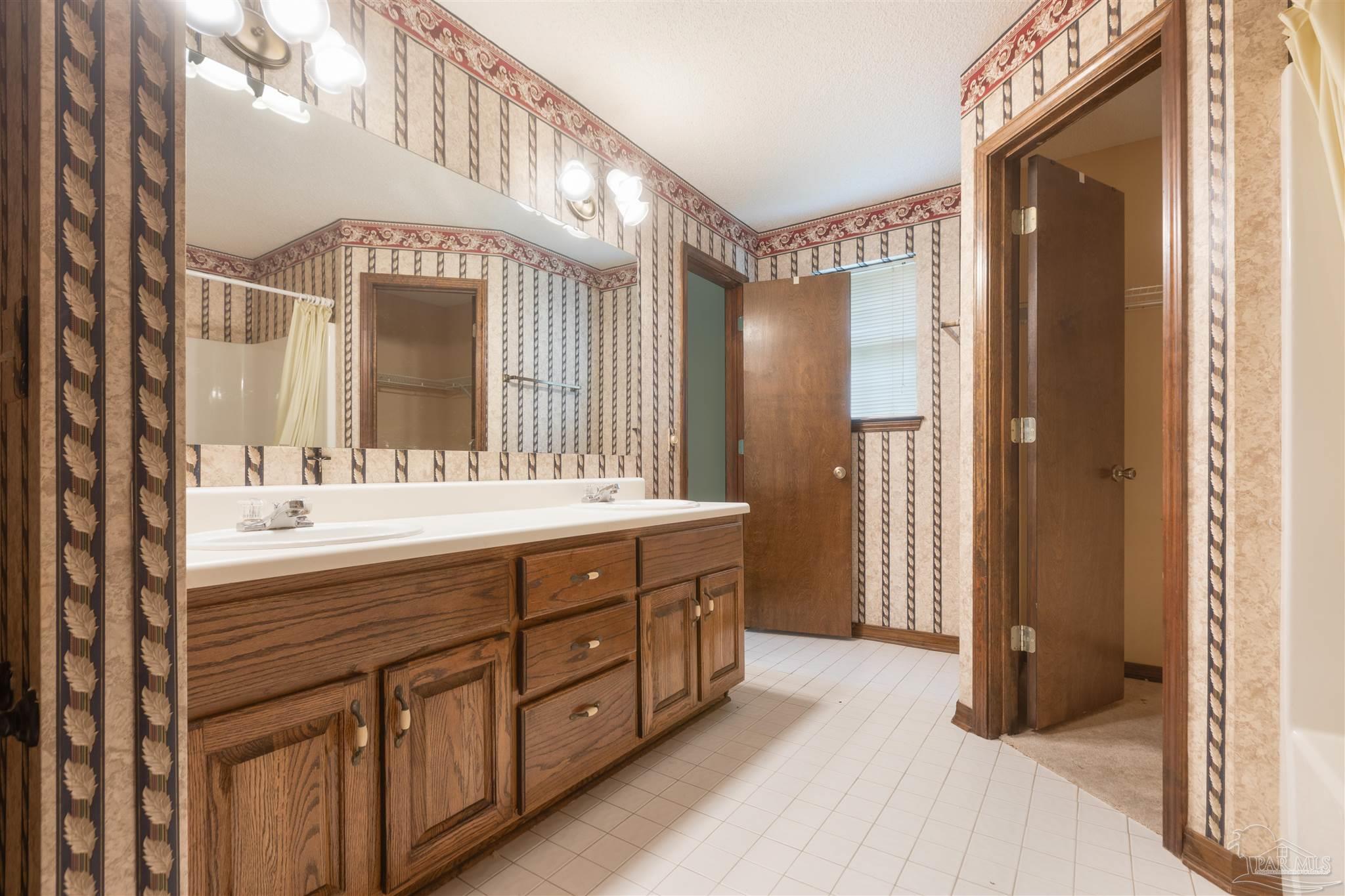 847 Ridge View Lane Pensacola, FL 32514 - Photo 21 of 28 Gallery Image 21
