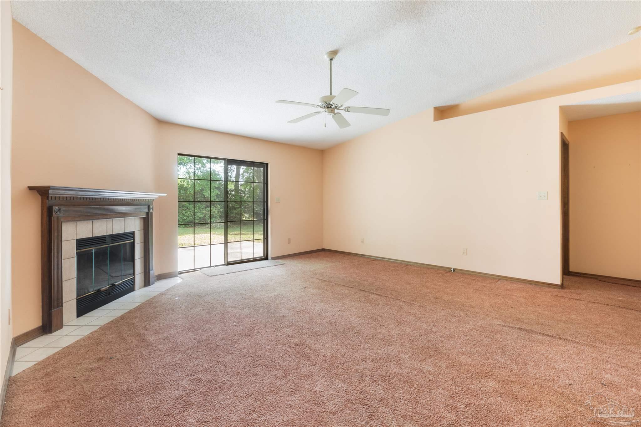 847 Ridge View Lane Pensacola, FL 32514 - Photo 4 of 28 Gallery Image 4