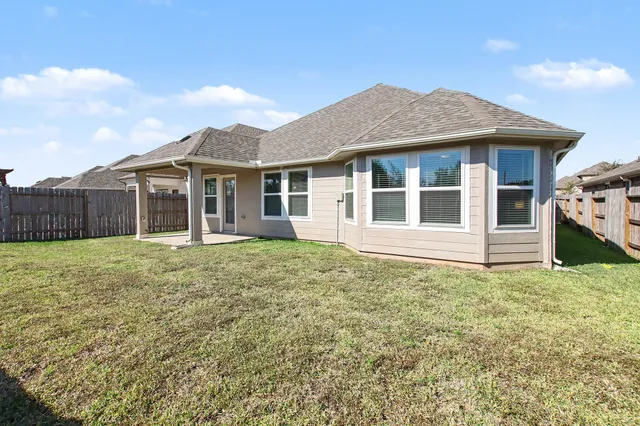 $360,000 | 1147 Muscadine Hollow Lane, Richmond, TX 77406