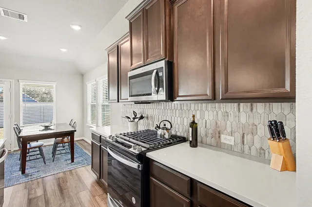 $360,000 | 1147 Muscadine Hollow Lane, Richmond, TX 77406