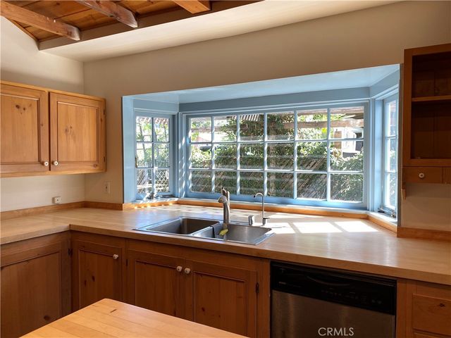 $5,500 | 26088 Adamor Road, Calabasas, CA 91302