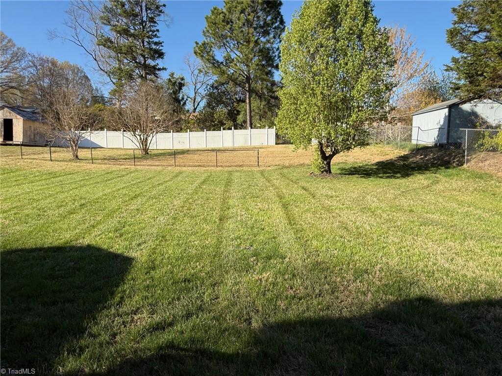 1411 Bridgton Road Winston-Salem, NC 27127 - Photo 15 of 17