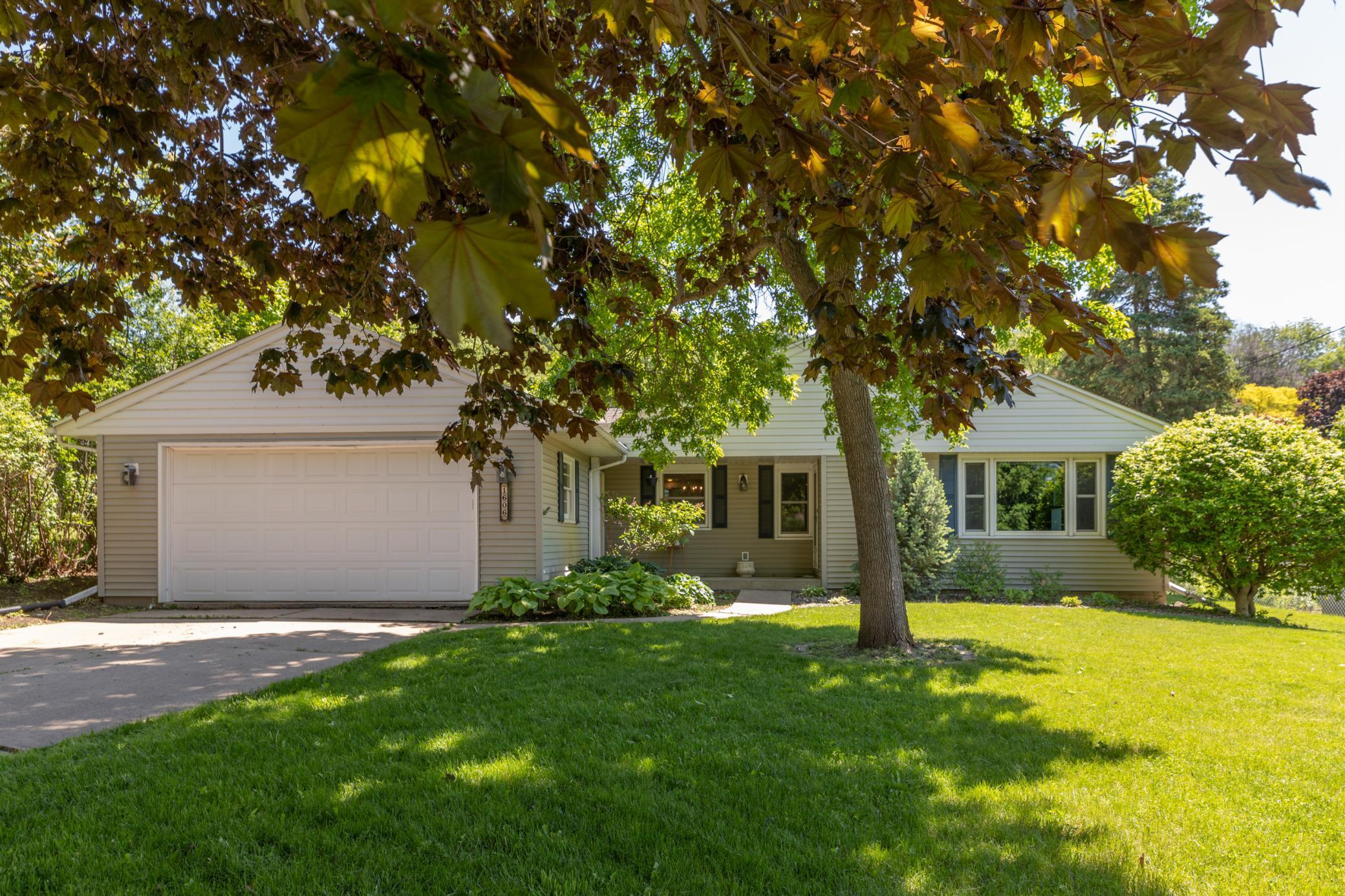 1606 9th Avenue Northeast Rochester, MN 55906 - Photo 1 of 1