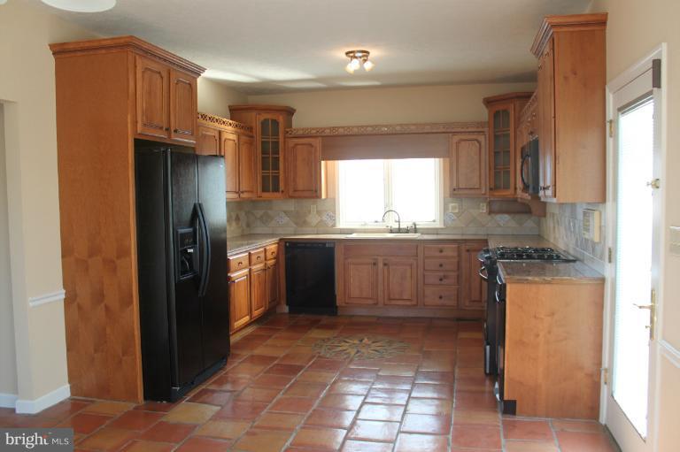 457 Back Mountain Road Winchester, VA 22602 - Photo 25 of 30 Kitchen